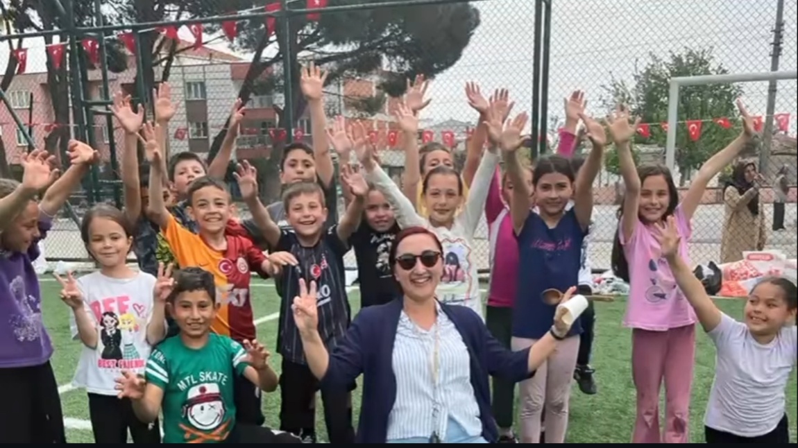 23 Nisan Ulusal Egemenlik ve Çocuk Bayramı okul şenliklerimiz